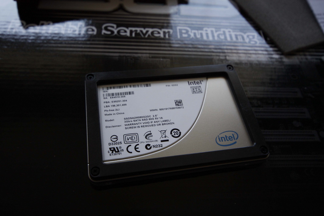 Intel X25-M Postville 80GB 2_5--004.jpg